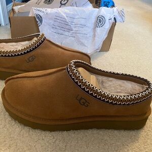 BRAND NEW Ugg Tasman